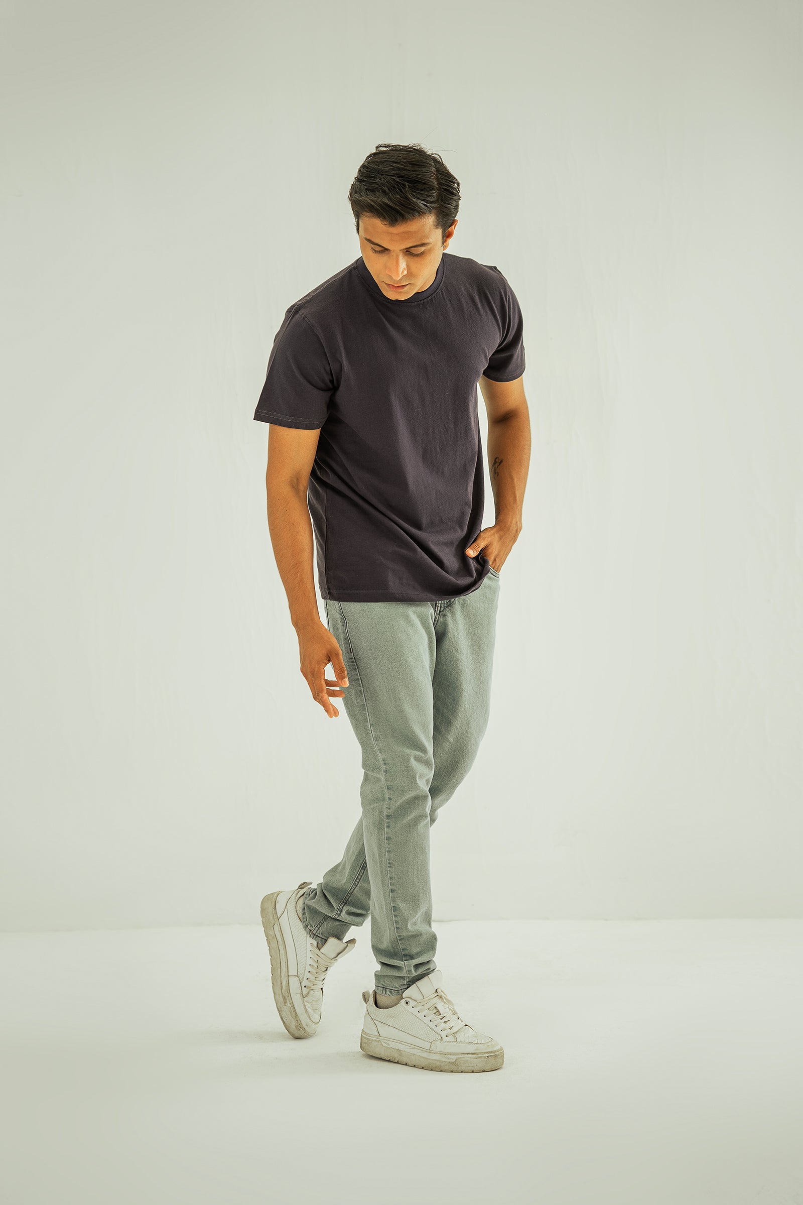 Navy Basic Regular Fit T-Shirt